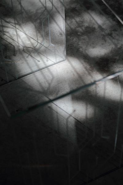  Barberini Gunnell Side table or bedside in clear glass engraved pattern made in Italy