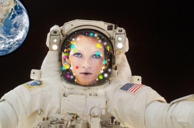  Batik Kate In Space