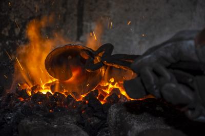  Benediko Calla Lily Light in Black Plaster Finish Single