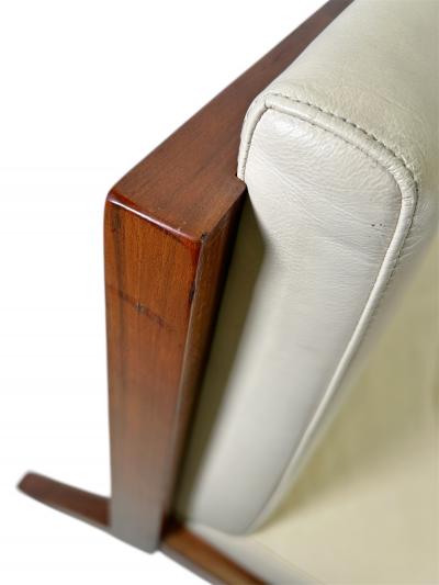  Bernhardt Furniture Pair Of Bernhardt Walnut Lounge Chairs with Original Creme Fine Leather