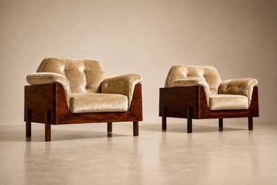  Bertomeu Cia Pair of Brazilian Modern Rosewood and Mohair Armchairs by Bertomeu