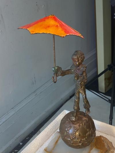  Bijan MODERN BRONZE AND ONYX PIERROT WITH UMBRELLA AND POODLE SCULPTURE BY BIJAN