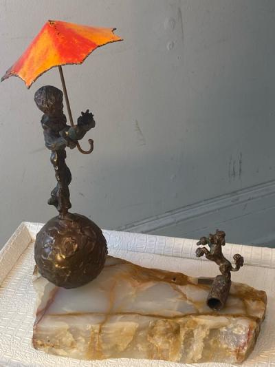  Bijan MODERN BRONZE AND ONYX PIERROT WITH UMBRELLA AND POODLE SCULPTURE BY BIJAN