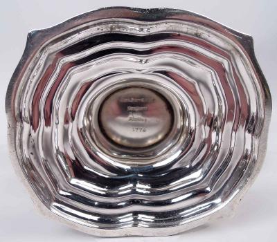  Black Starr Frost Pair of Black Starr Frost French Classical Louis XVI Gravy Boats