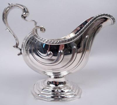  Black Starr Frost Pair of Black Starr Frost French Classical Louis XVI Gravy Boats