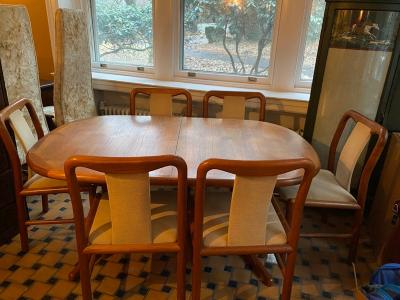  Boltinge MID CENTURY DANISH MODERN DINING TABLE WITH SIX CHAIRS