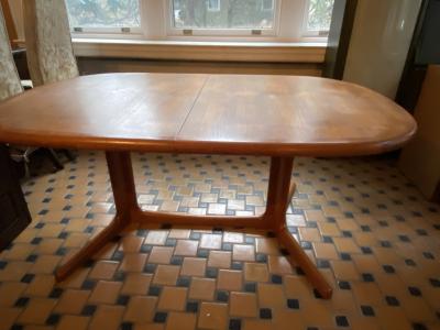  Boltinge MID CENTURY DANISH MODERN DINING TABLE WITH SIX CHAIRS