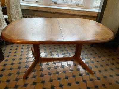  Boltinge MID CENTURY DANISH MODERN DINING TABLE WITH SIX CHAIRS