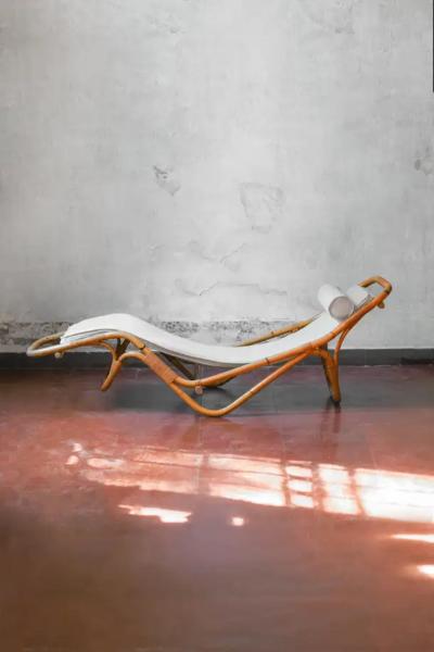  Bonacina Bonacina 1889 reclining chaise longue in rush and original fabric