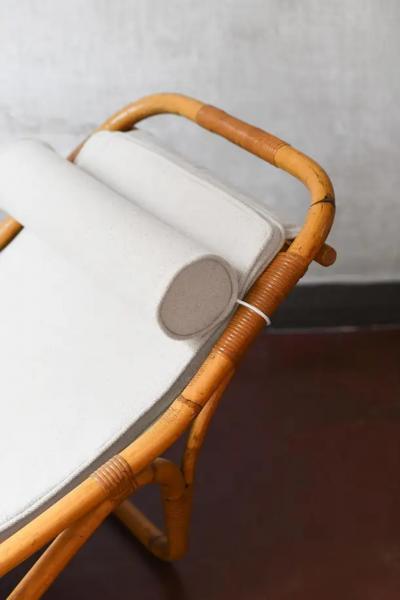  Bonacina Bonacina 1889 reclining chaise longue in rush and original fabric