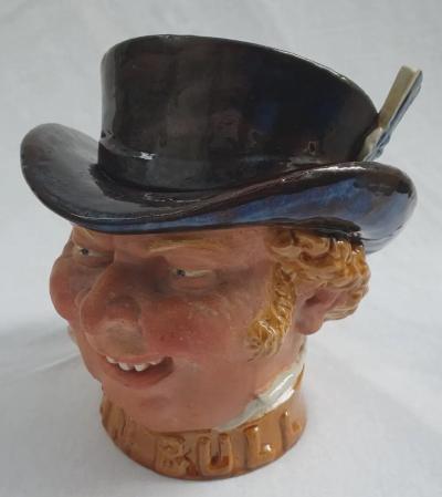  Bordallo Pinhiero Portuguese Palissy majolica box Quality and beautiful piece 
