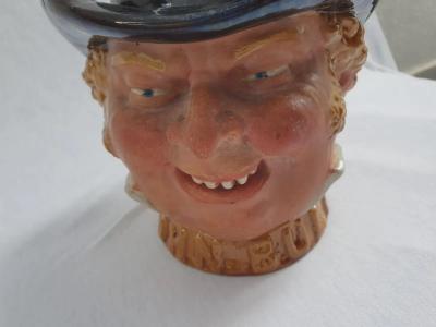  Bordallo Pinhiero Portuguese Palissy majolica box Quality and beautiful piece 