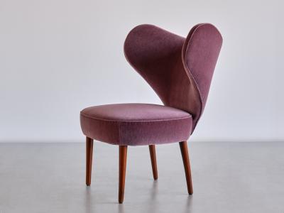 Br ndby ster M bel Exceptional Heart Chair in Purple Mohair Br ndby ster M bel Denmark 1953