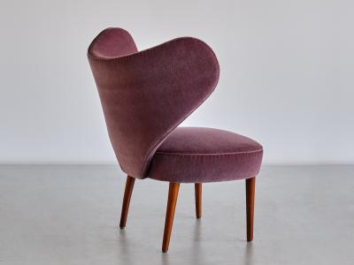 Br ndby ster M bel Exceptional Heart Chair in Purple Mohair Br ndby ster M bel Denmark 1953