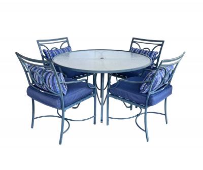  Brown Jordan Furniture Vintage Brown Jordan Aluminum Round Table with Four Arm Chairs