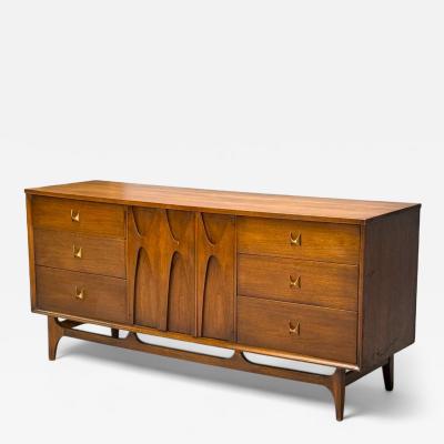  Broyhill Brasilia Broyhill Brasilia Mid Century Modern Walnut Brass Dresser USA 1960s