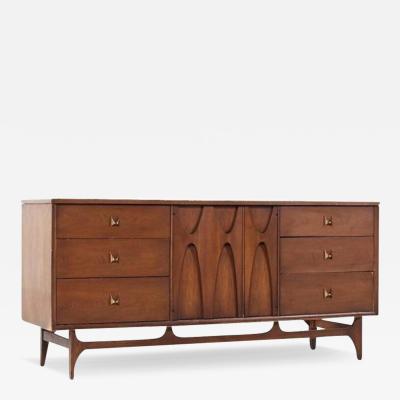  Broyhill Brasilia Broyhill Brasilia Mid Century Walnut 9 Drawer Dresser