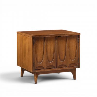  Broyhill Brasilia Broyhill Brasilia Mid Century Walnut Commode Nightstands Pair