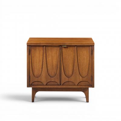  Broyhill Brasilia Broyhill Brasilia Mid Century Walnut Commode Nightstands Pair