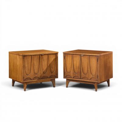  Broyhill Brasilia Broyhill Brasilia Mid Century Walnut Commode Nightstands Pair