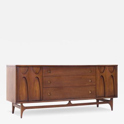  Broyhill Brasilia Broyhill Brasilia Mid Century Walnut Long Lowboy Dresser