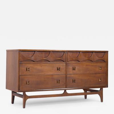  Broyhill Brasilia Broyhill Brasilia Mid Century Walnut and Brass 6 Drawer Dresser