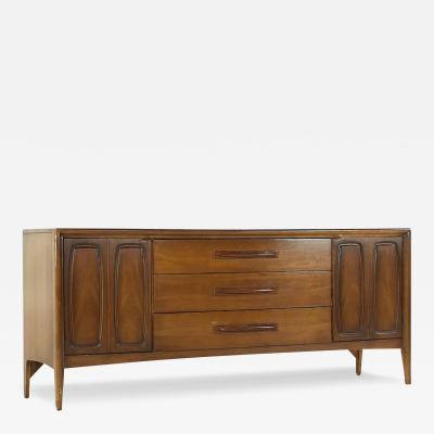  Broyhill Furniture Broyhill Emphasis Mid Century Walnut Lowboy Dresser