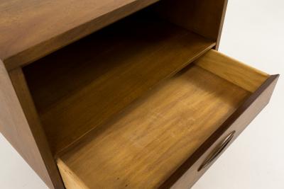  Broyhill Furniture Broyhill Sculptra Mid Century Walnut Nightstand