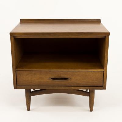  Broyhill Furniture Broyhill Sculptra Mid Century Walnut Nightstand