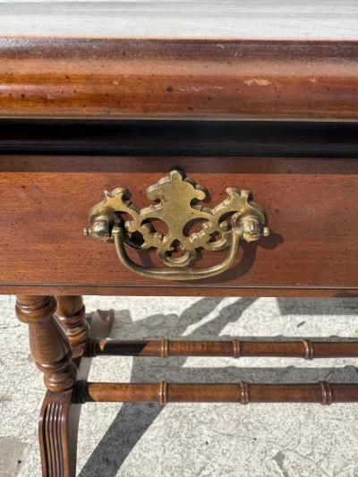  Broyhill Furniture Vintage Broyhill Gallery Collections Mahogany Drop Leaf 2 Drawer Writing Desk