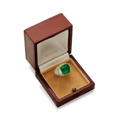  Bvlgari Bulgari Bulgari Trombino Colombian Emerald Ring