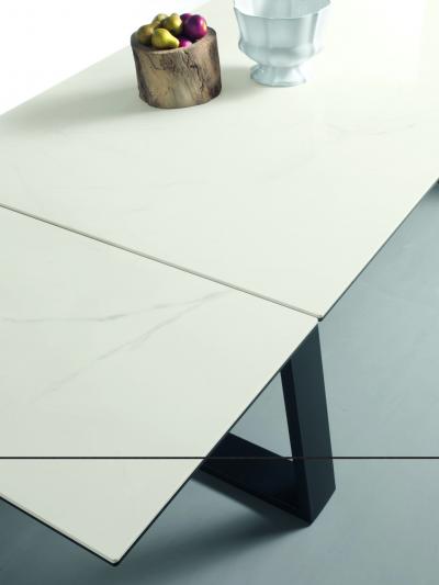 COMPAR Mango Table