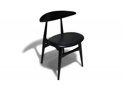  Carl Hansen Son 34 Hans J Wegner Black Laquered Oak Dining Chairs Model CH 33 for Carl Hansen
