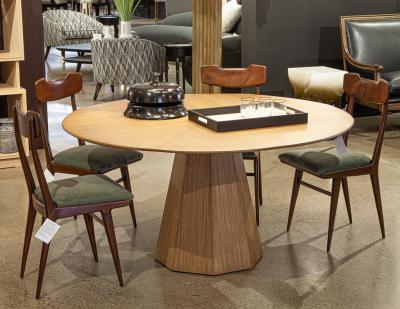 Carrocel Interiors Modern Round Oak Dining Table