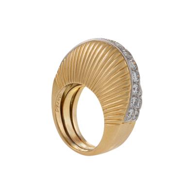  Cartier Cartier Paris Retro Step Diamond and Gold Ring