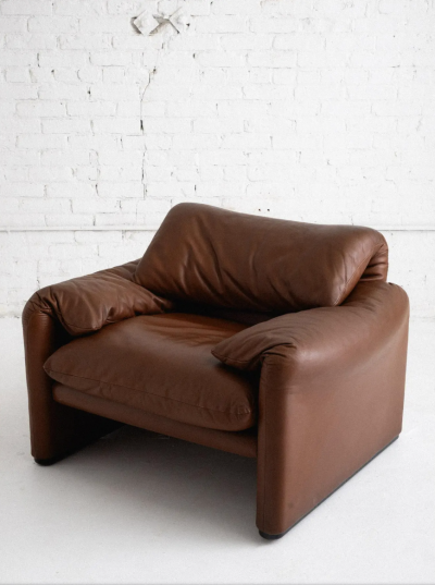  Cassina Maralunga Lounge Chair by Vico Magistretti for Cassina