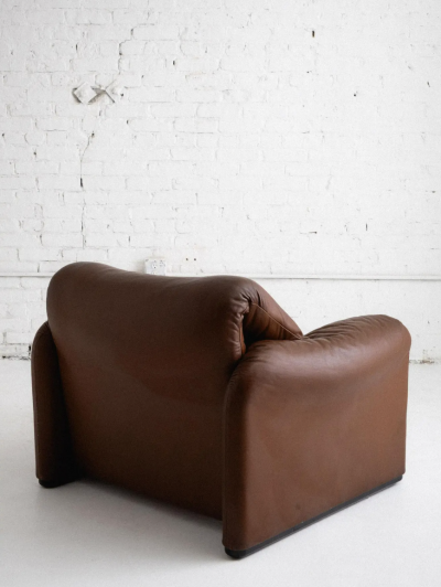  Cassina Maralunga Lounge Chair by Vico Magistretti for Cassina