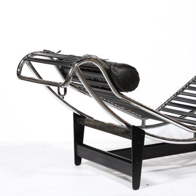 Cassina Mid Century Modernist Chaise Lounge Model LC 4 5559 by LeCorbusier for Cassina