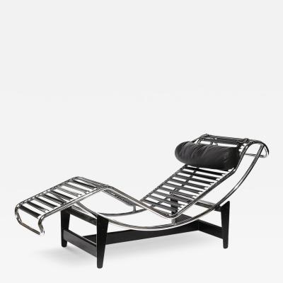  Cassina Mid Century Modernist Chaise Lounge Model LC 4 5559 by LeCorbusier for Cassina