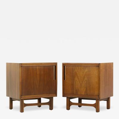  Cavalier Furniture Co Cavalier Furniture Mid Century Walnut Nightstand Pair