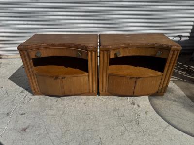  Century Furniture Century Furniture Bowed Front 6 Drawer Dresser in Edinburgh Finish