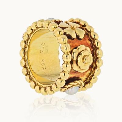  Chanel CHANEL CAMELIA 18K YELLOW GOLD PEARL CLOVER RING