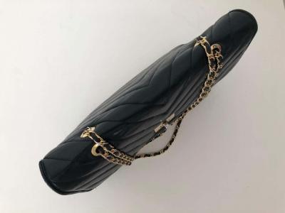  Chanel Pocketbook Fine Quilted Black Leather with Extra Long Chain Classic Chic