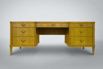  Chapter Verse Randolph Executive Desk