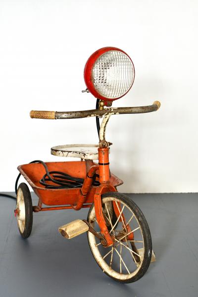  Chimera Watts Tricycle lamp