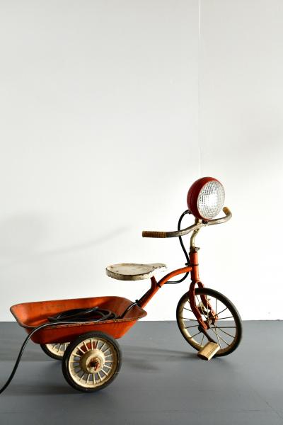  Chimera Watts Tricycle lamp