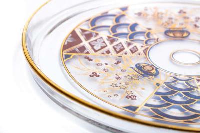  Culver Ltd 22 Karat Gold Chinoiserie Themed Hors doeuvre Platter circa 1960s