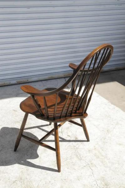  D R Dimes Vintage Hale of Vermont Windsor Spindle Back Dining Chair