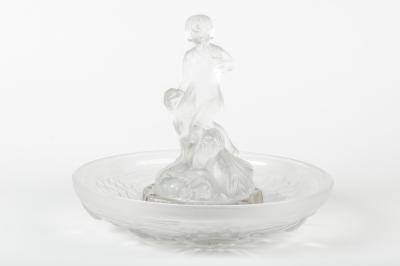  Daum Daum Frosted Centerpiece