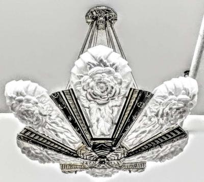  Degu Pair of French Art Deco Wall Sconces Signed by Degue Roses